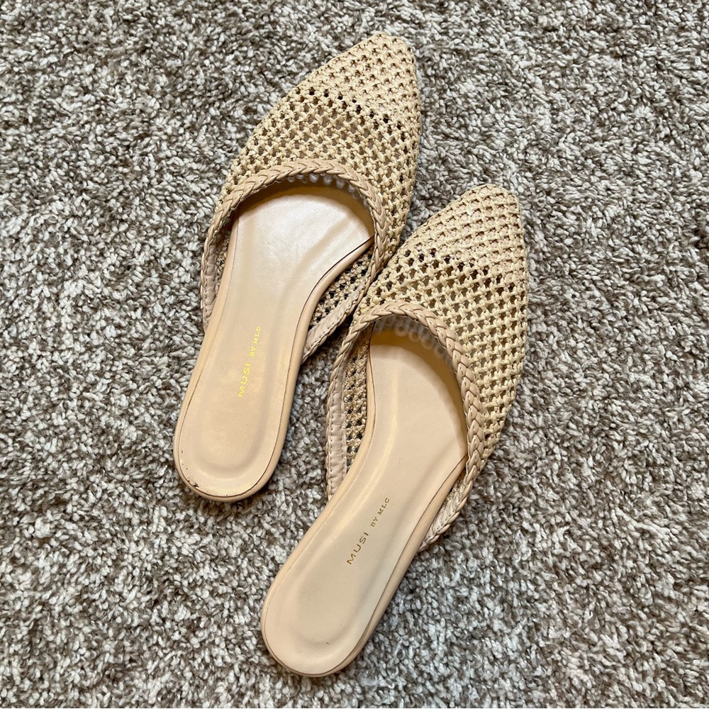 Musi By MLC Woven Pointed Beige Mules Size 8